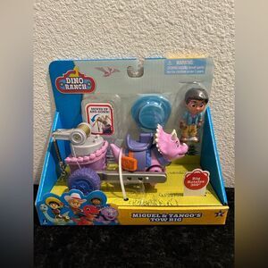 Dino Ranch Miguel & Tango’s Tow Rig Playset - Brand New - Ages 3+